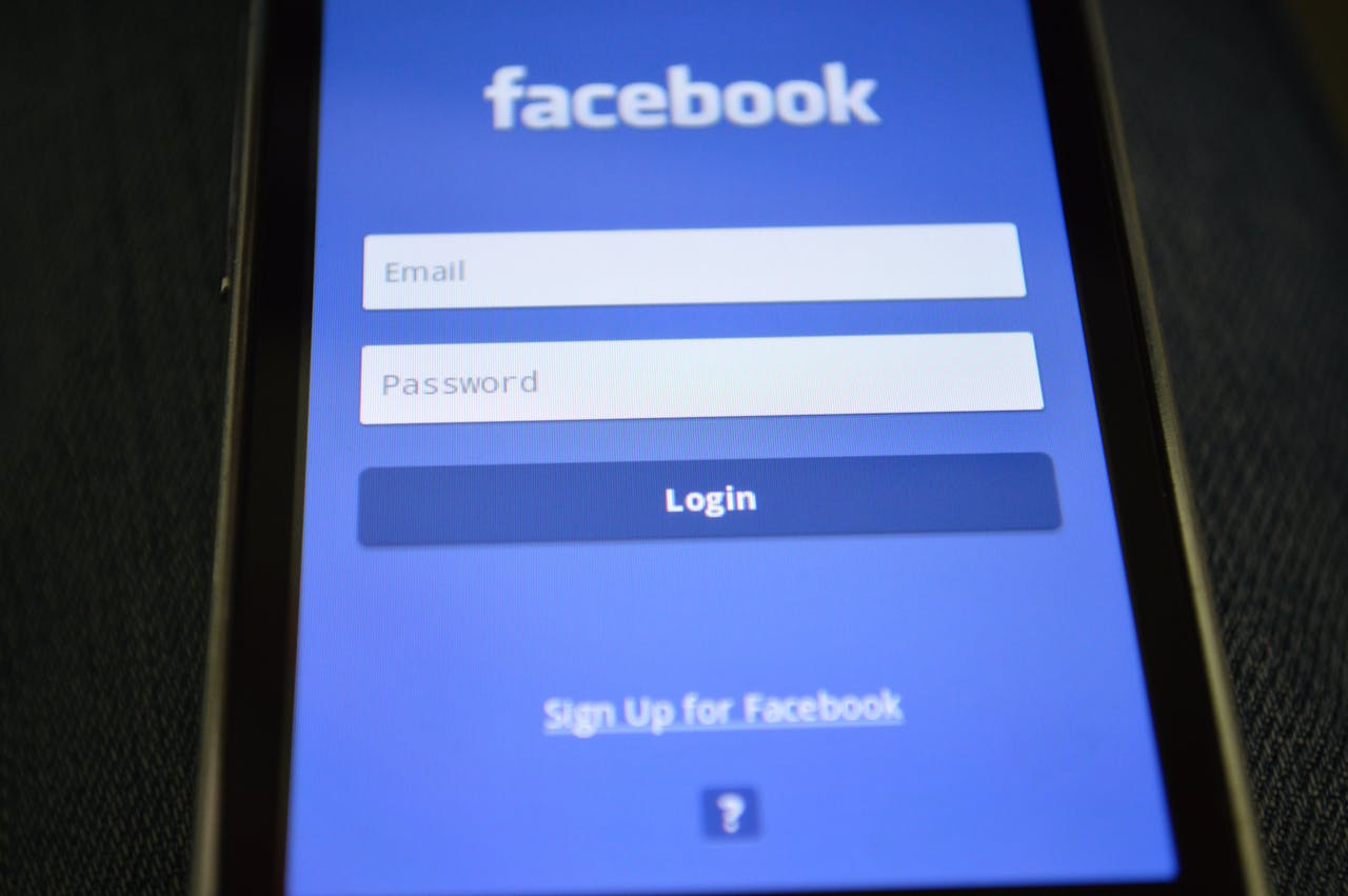 Facebook O Guia Definitivo para Conectar e Compartilhar